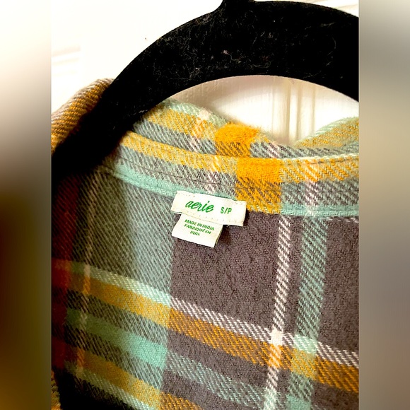 Aerie by American Eagle Plaid Button Up Flannel - Picture 4 of 5